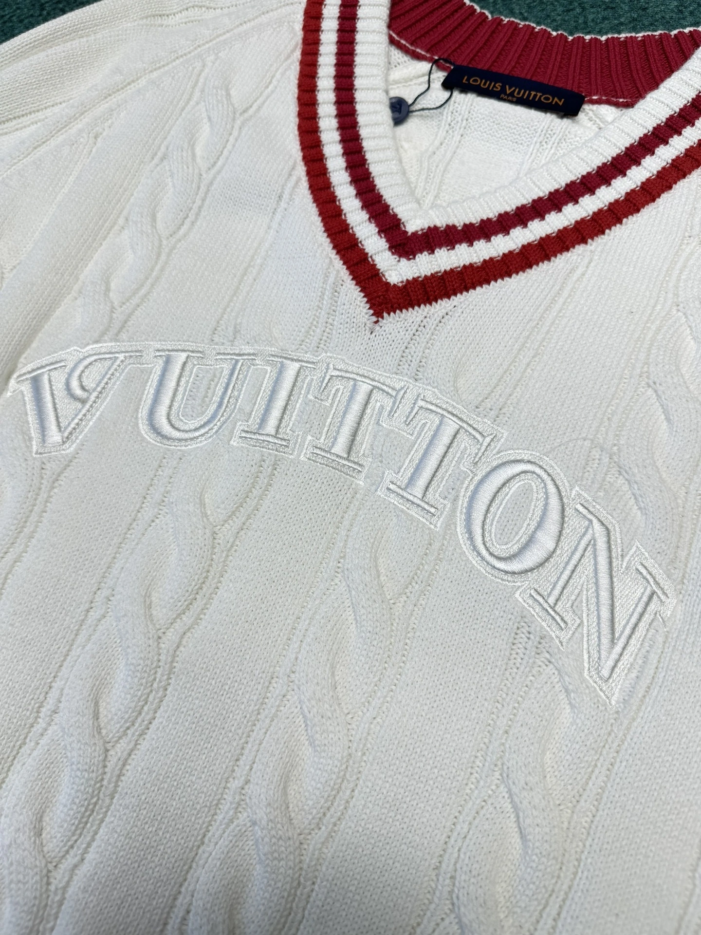 wg.luxury-- 8V oversize item: E-F443J1839H